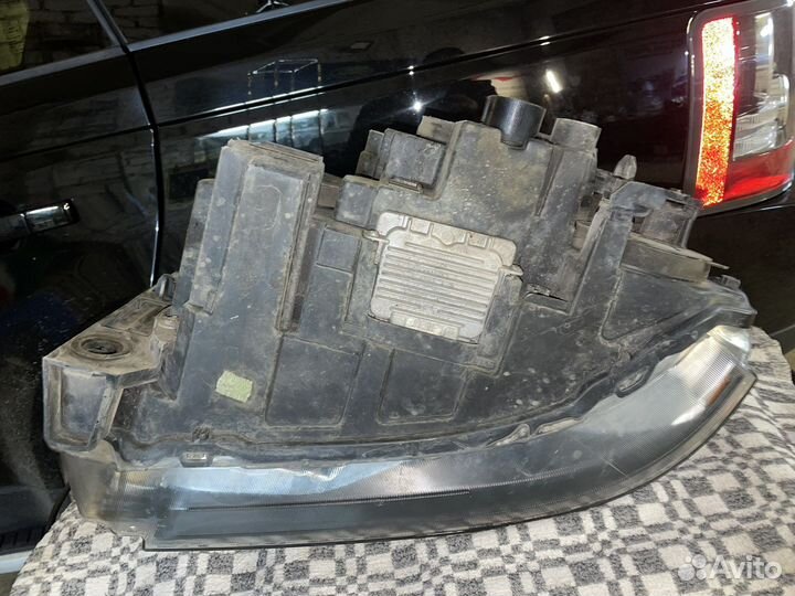 Фара правая Land Rover Range Rover sport