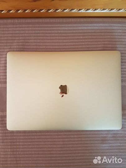 MacBook Pro 15 2020 i9/16/500 Как новый