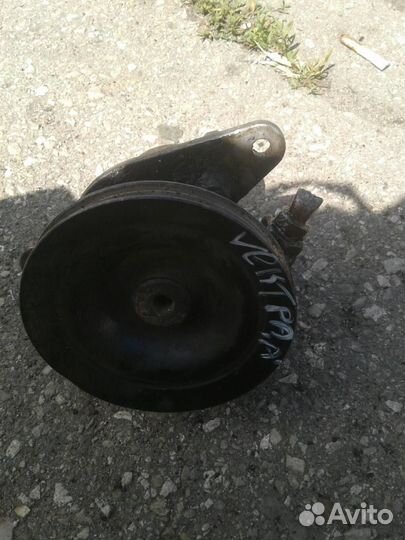 Насос гидроусилителя Opel Vectra A 1988-1995