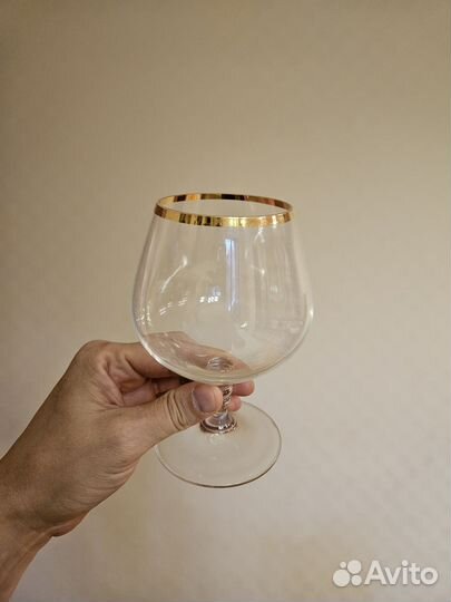 Набор бокалов и рюмок