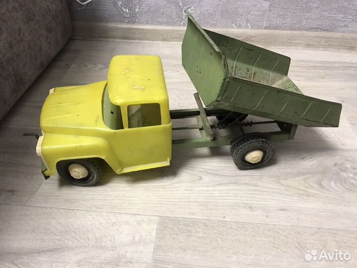 Грузовик и кран СССР