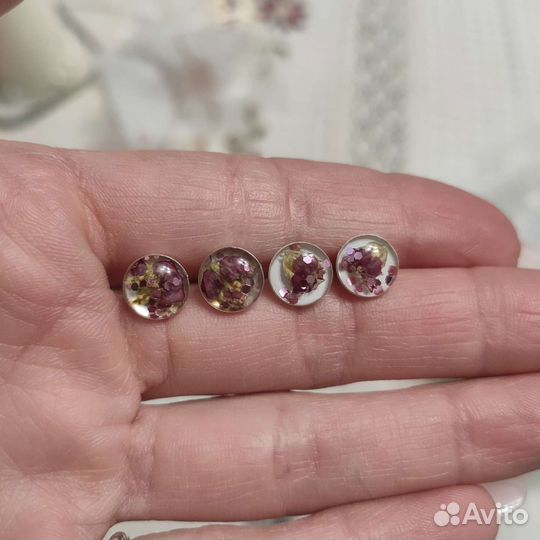 Серьги гвоздики
