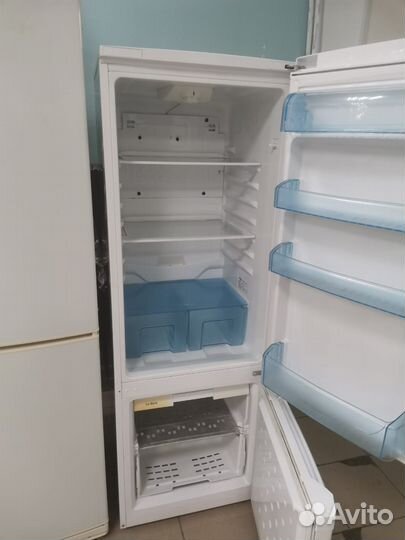 Холодильник Beko б/у узкий 54 см