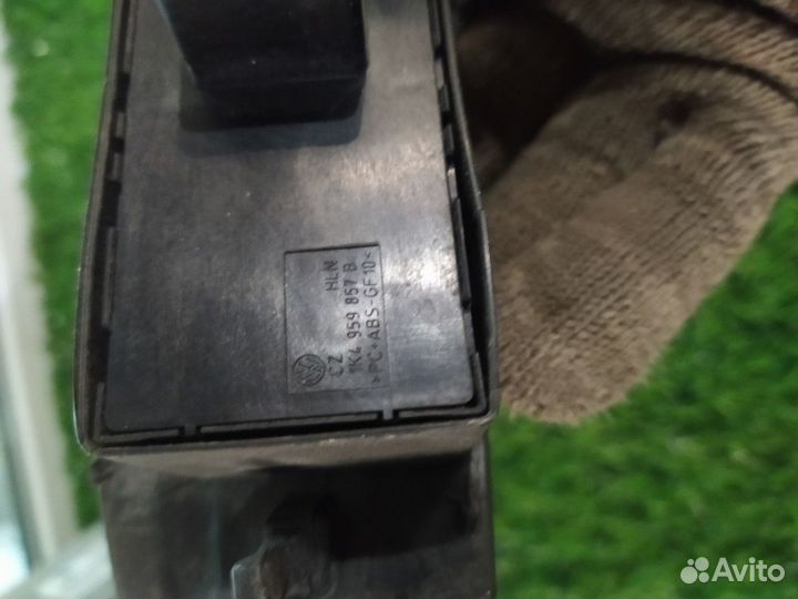 Блок управления стеклоподъемниками Volkswagen Jett