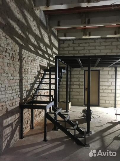 Антресольные этажи. Изготовление лестниц