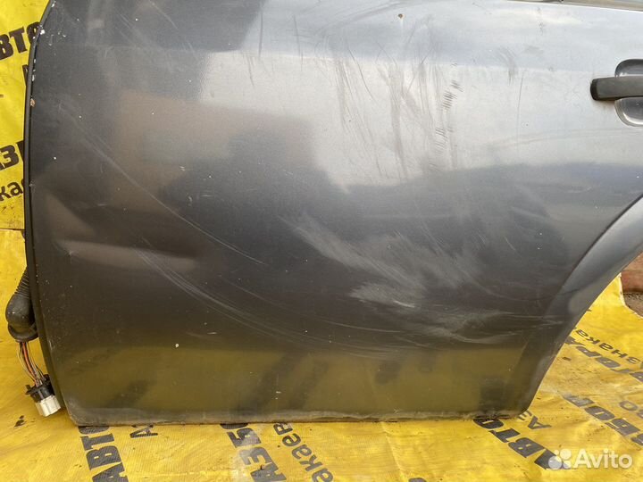 Задняя левая дверь Ford Mondeo 3