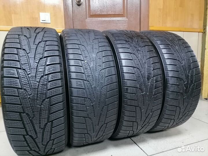 Kumho I'Zen KW31 215/55 R17