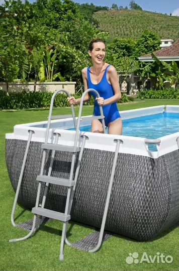 Лестница для бассейнов до 107см, 3 ступеньки