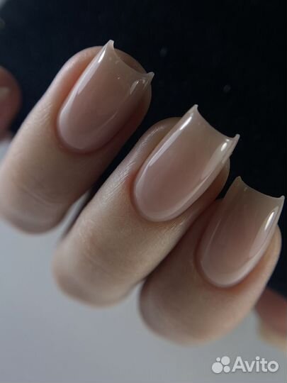 Маникюр и педикюр