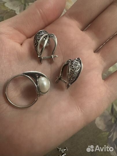 Серебряный комплект с жемчугом