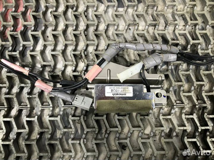 Усилитель антенны Honda Civic 39155-SMG-E020-M1