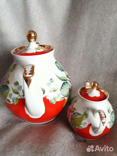 Заварочный чайник и чайник большой