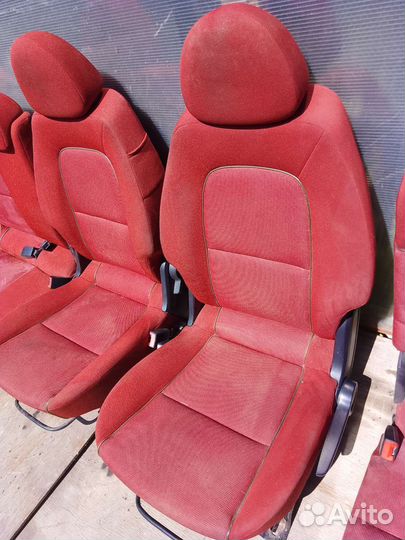 Сиденья Mitsubishi Colt