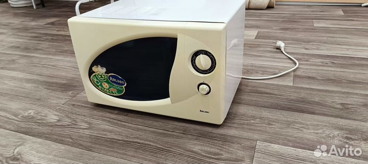 Микроволновая печь Elenberg