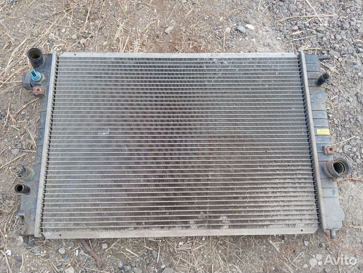 Радиатор основной Opel Omega B 2.5л