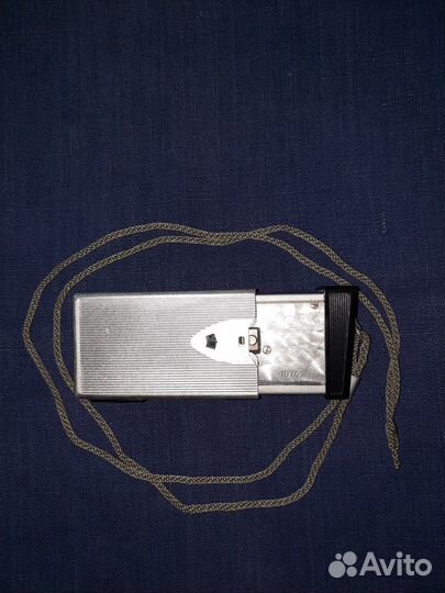 Антикварный миниатюрный фотоаппарат