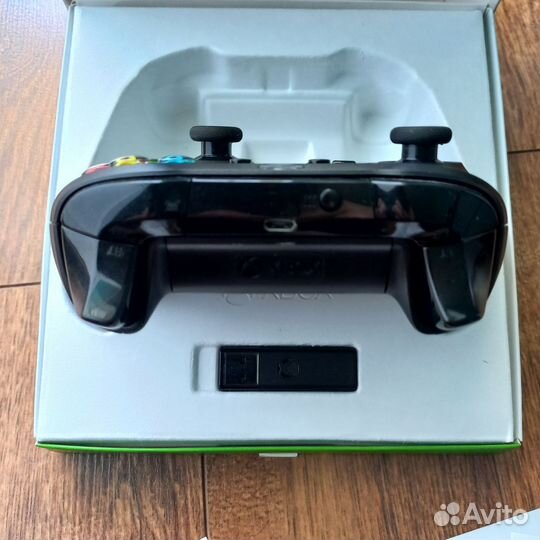 Контроллер Xbox One с ресивером