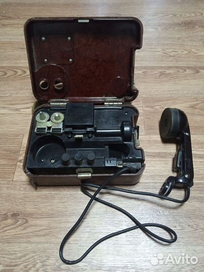 Старинный телефон та-57
