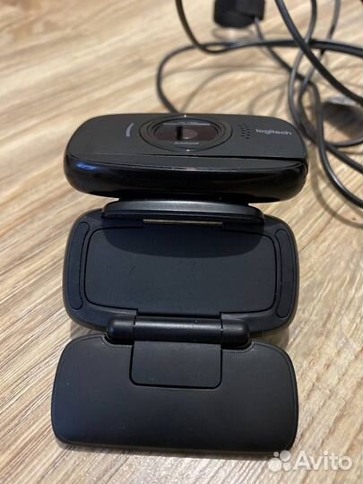 Веб-камера Logitech b525