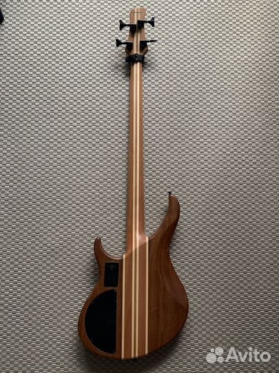 Бас гитара Harley Benton