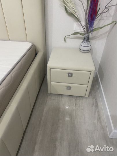 Спальный гарнитур бу