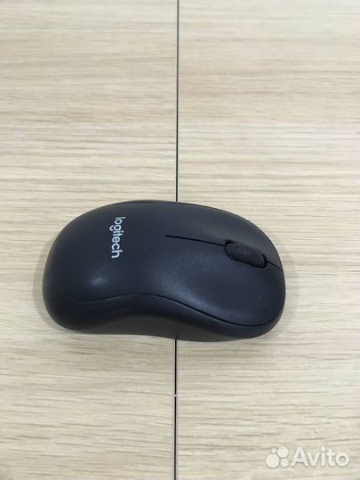 Мышь беспроводная Logitech B220 silent