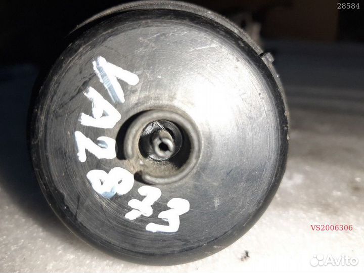 Механизм изменения длины впускного коллектора audi A6 C5