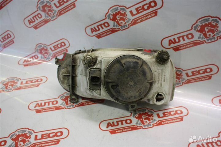 Фара правая Volkswagen Golf 3 1995