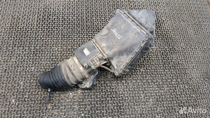 Измеритель потока воздуха Mitsubishi L200, 2001