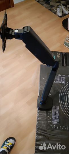 Кронштейн монитора Onkron G50