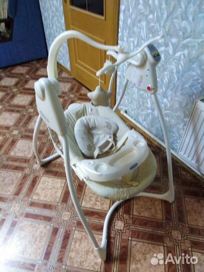 Детские электронные качели Graco Lovin Hug Swing