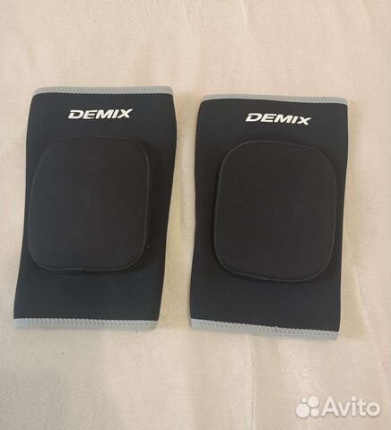 Наколенники Demix