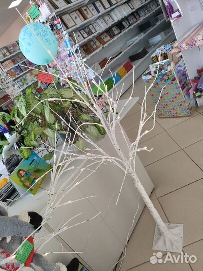 Светящееся дерево береза