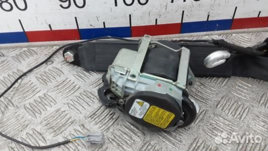 Ремень безопасности с пиропатроном сиденья передне