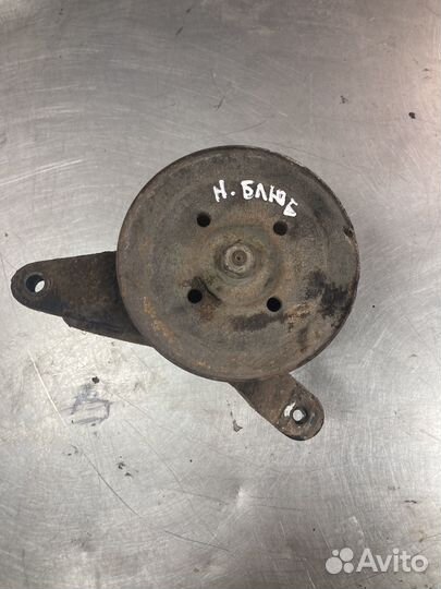 Насос гидроусилителя Ниссан блюберд