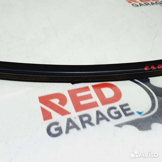 Уплотнитель панорамной крыши Mercedes-Benz C-Class