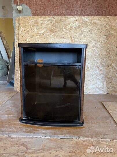 Стеклянная тумба под тв телевизор