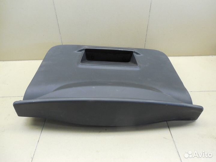 Обшивка двери багажника Duster 2012