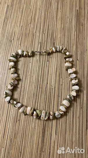 Бусы из ракушек