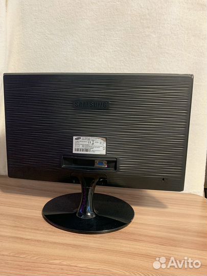 Монитор samsung