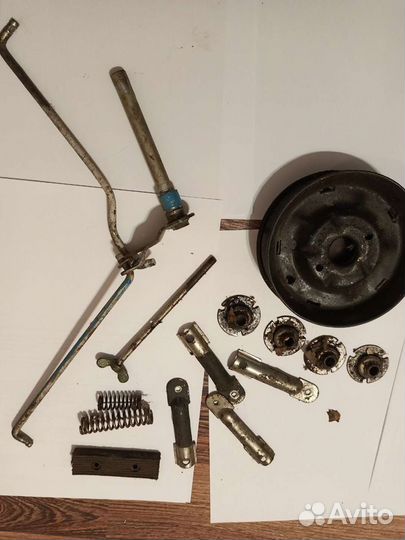 Запчасти на детскую педальную машинку Москвич