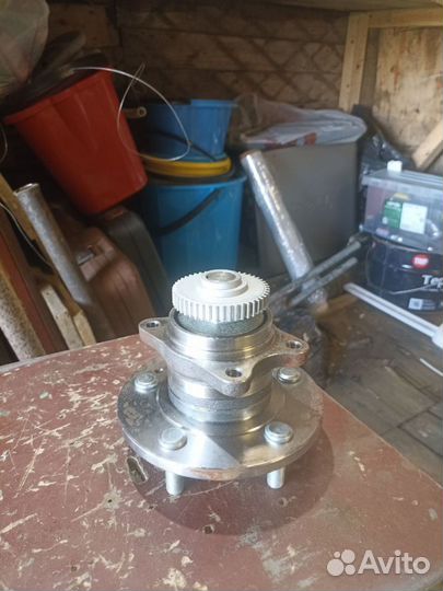 Ступица задняя на Hyundai sonata nf