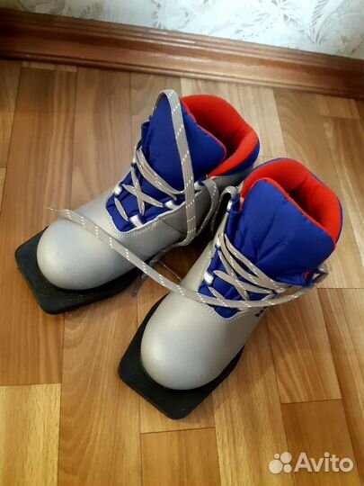 Детские лыжи с ботинками