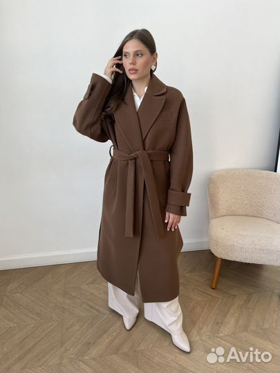 Продаю новое коричневое женское пальто 42-50