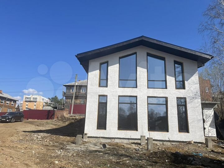 Дом 220 м² на участке 10 сот.