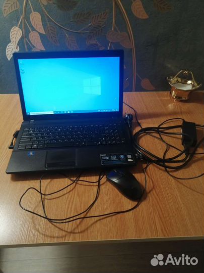 Ноутбук asus