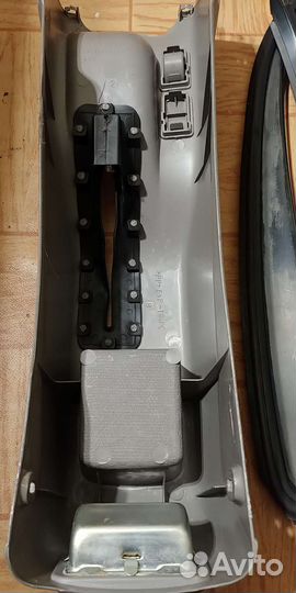 Консоль центральная