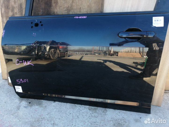 Дверь передняя левая Nissan Tiida C11