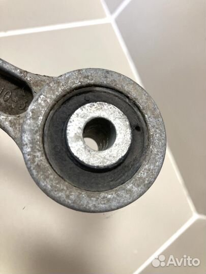 Опора двигателя задняя 6Q0199851AJ VAG