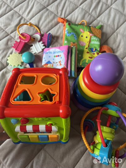 Игрушки для малышей пакетом